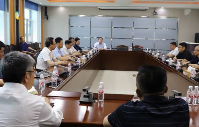 市委副書記、市長李兵蒞臨寶泰隆座談?wù){(diào)研